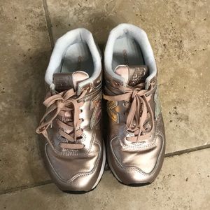 New balance unicorn tennis shoes